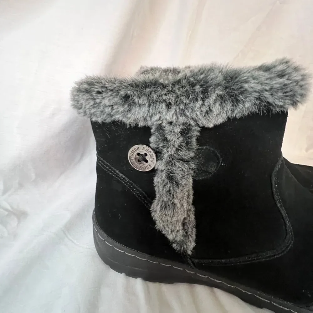 Khombu Womens Lily Faux Fur Trim Water Resistant Black Suede Boot Sz 9 Round Toe - Picture 3 of 6